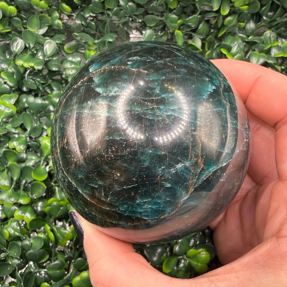 Other - 75mm Amazing, Flashy & Chatoyant Blue Apatite Sphere